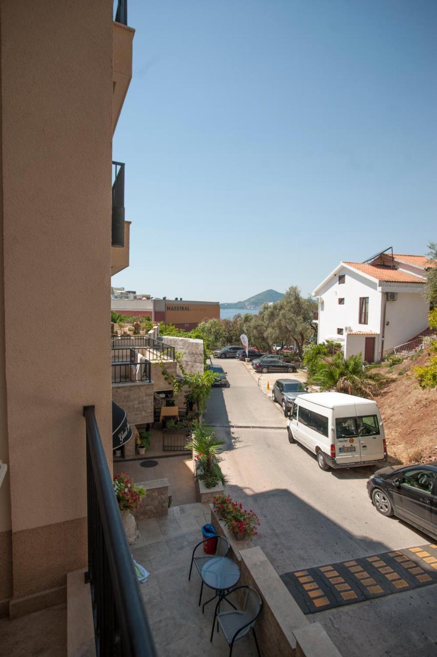 Guest House Przno Bay Sveti Stefan Ngoại thất bức ảnh
