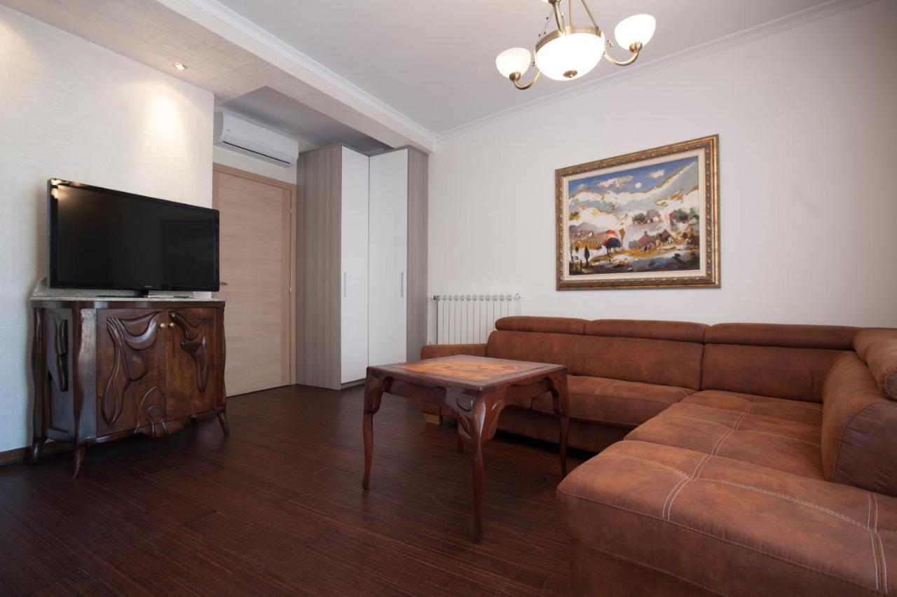 Guest House Przno Bay Sveti Stefan Ngoại thất bức ảnh
