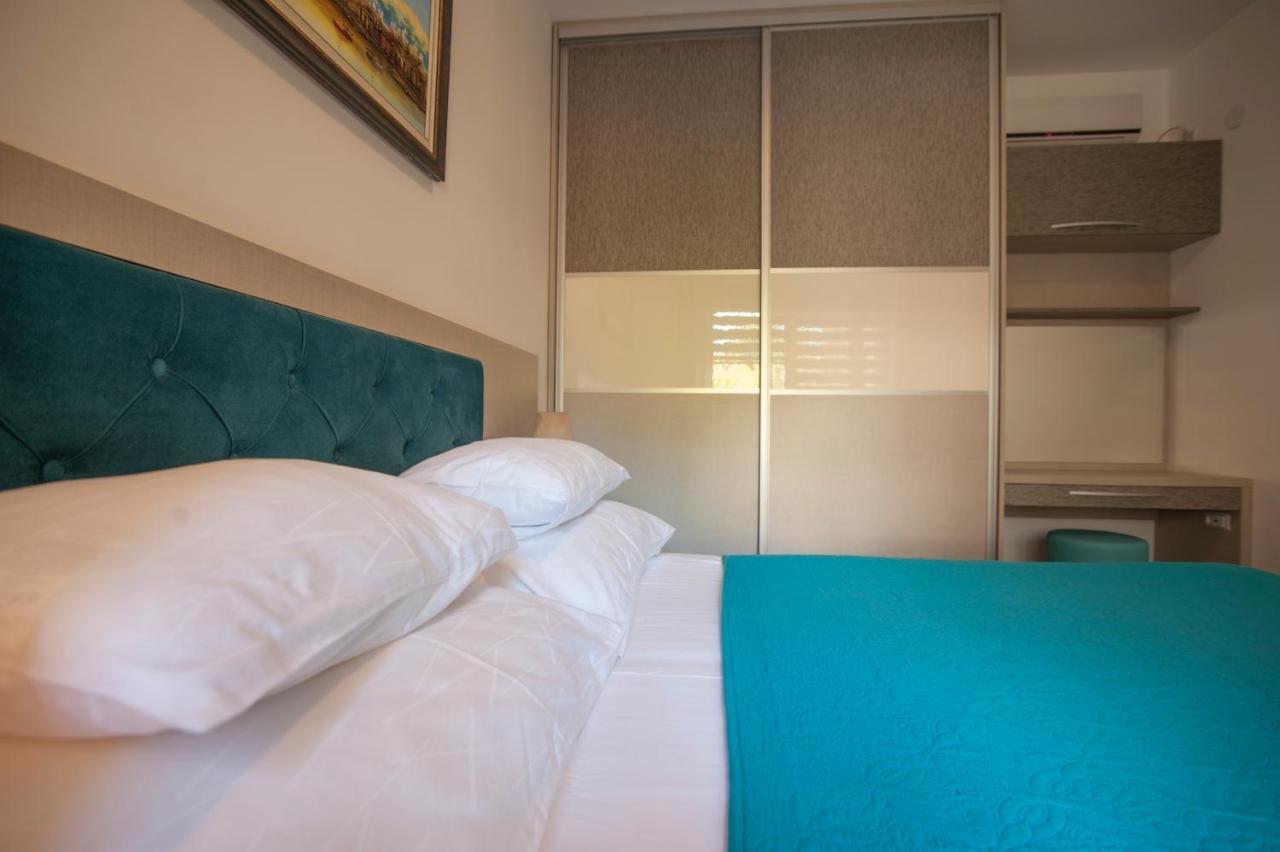 Guest House Przno Bay Sveti Stefan Ngoại thất bức ảnh
