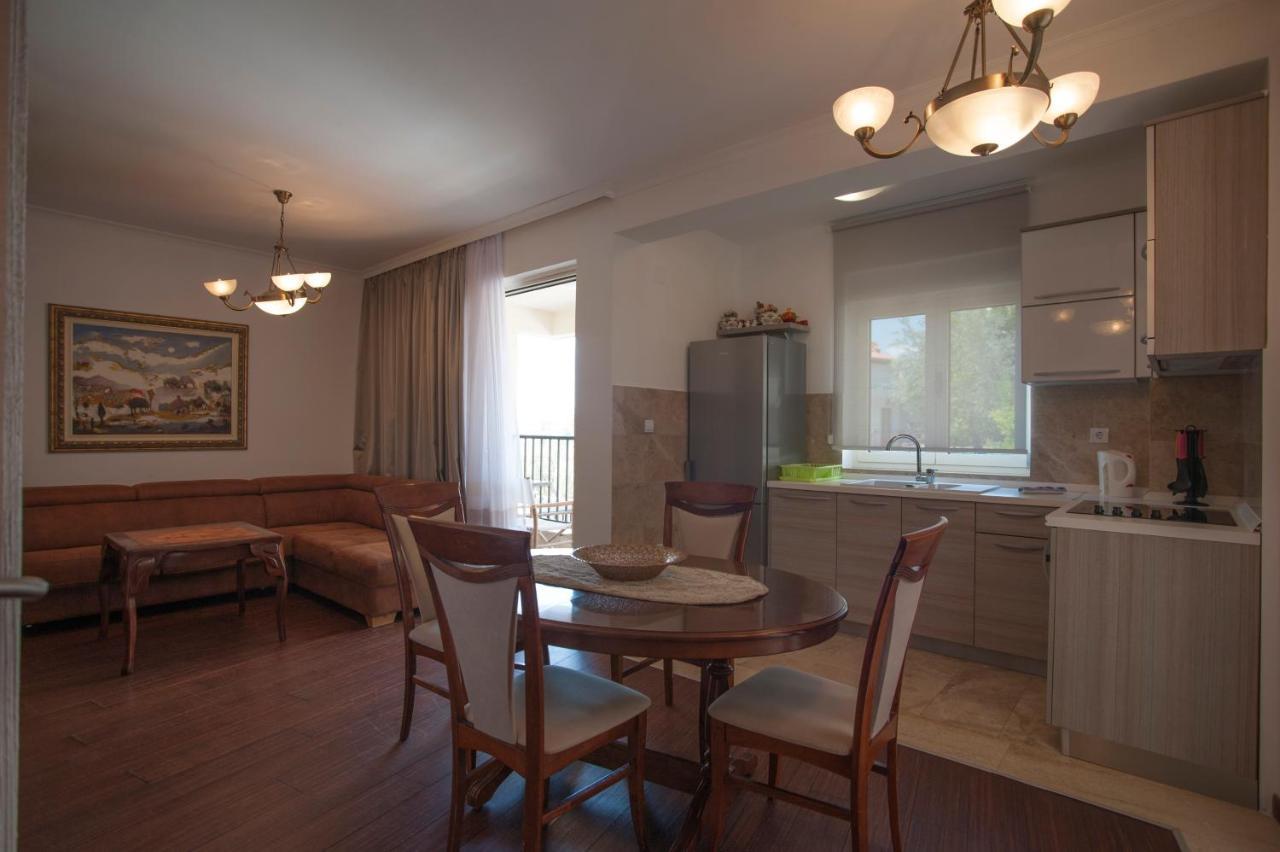 Guest House Przno Bay Sveti Stefan Ngoại thất bức ảnh