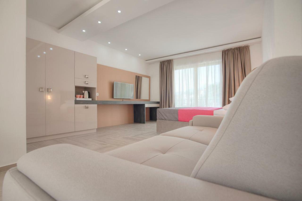 Guest House Przno Bay Sveti Stefan Ngoại thất bức ảnh